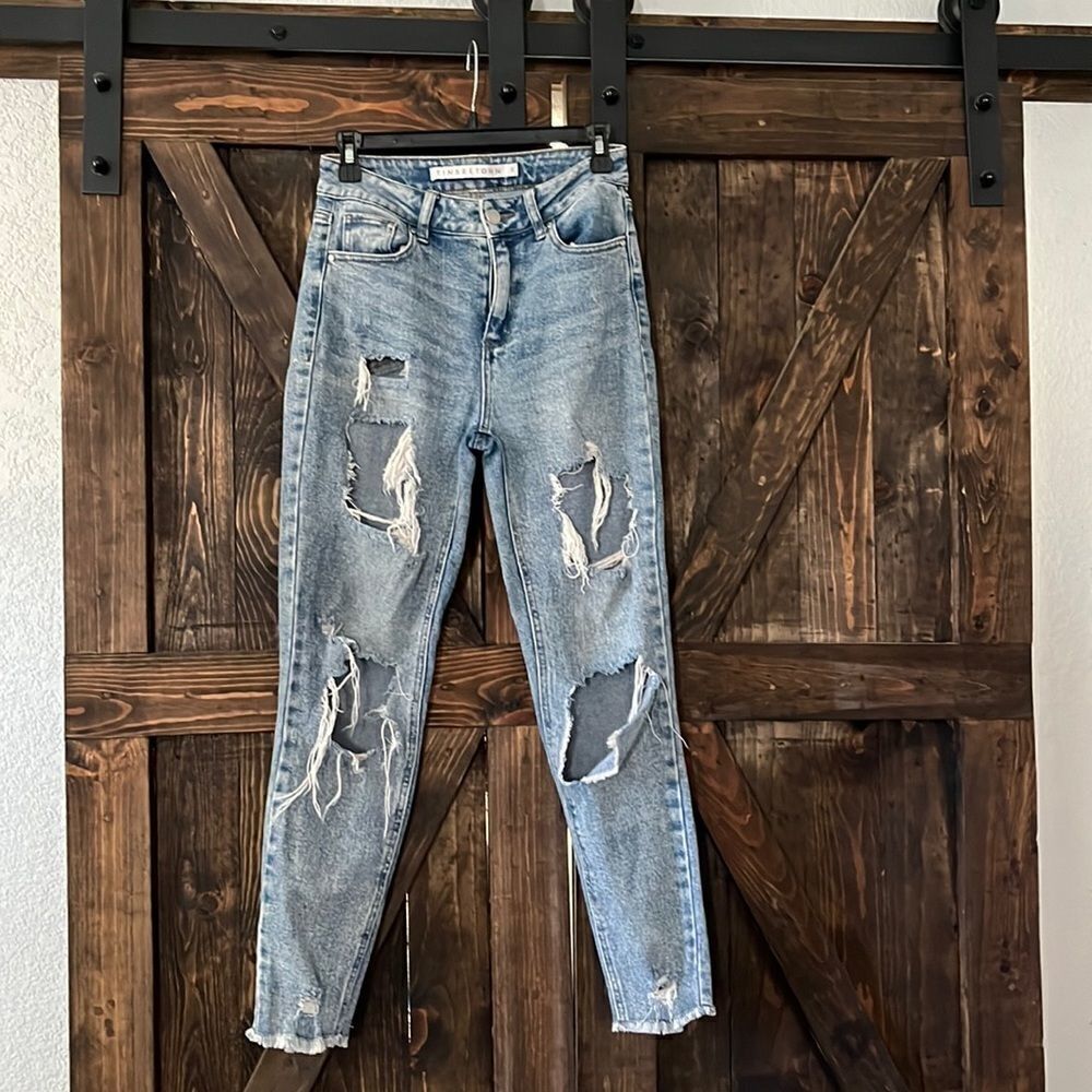 Tinseltown Juniors' Distressed Mom Jeans Sz-3